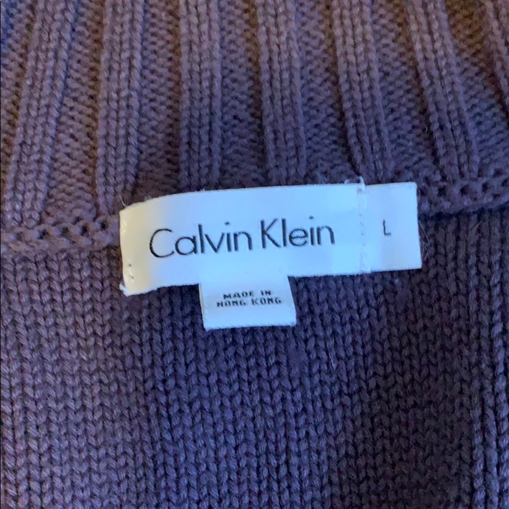 Sweater - Picture 2 of 4